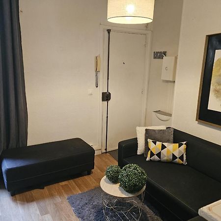 Cozy Apartment In The Heart Of The 10Th Paris Exterior photo